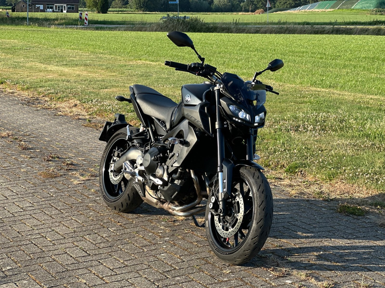 Yamaha MT-09 ABS - Tech Black - 21.024 km - Origineel NL, Motorrijbewijs A, 3 cilinders, Meer dan 35 kW, Koolhovenlaan 101