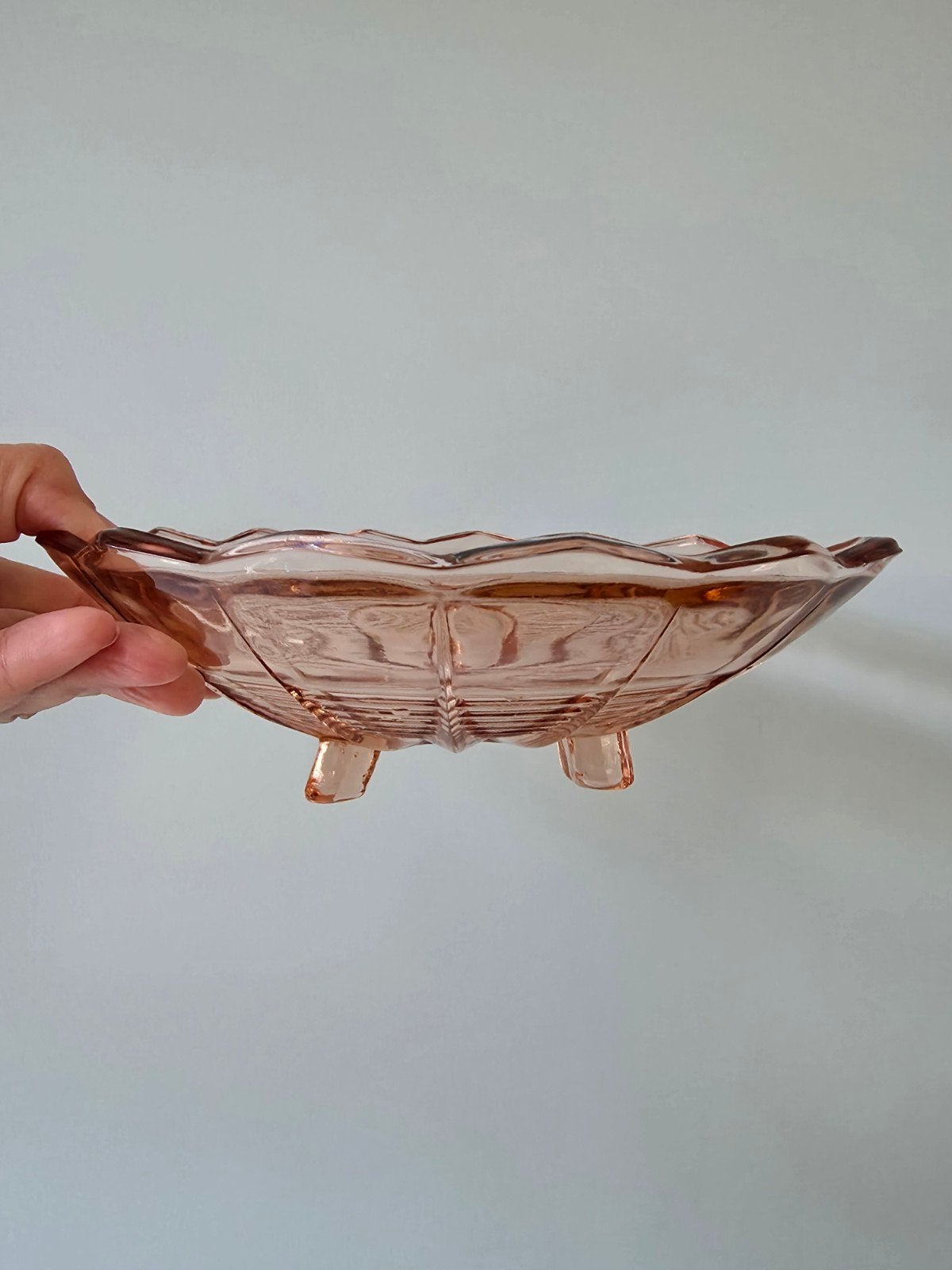 Vintage roze persglas schaal op voetjes/ fruittest, Ophalen of Verzenden