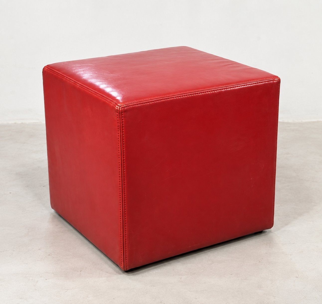 Gispen QB hocker Peter de Boer 2003 oranje rood, Minder dan 50 cm, Kunststof, Minder dan 50 cm, Ophalen of Verzenden