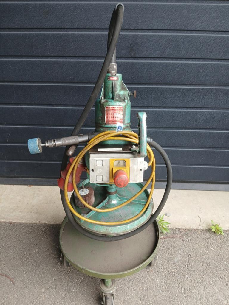 Suhner flexibele slijpmachine, Ophalen of Verzenden, Minder dan 700 watt, Werkbankslijpmachine