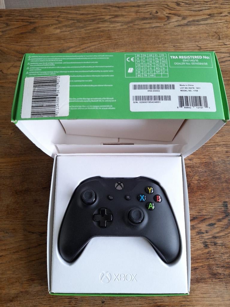 Xbox One Controller Zwart - Zo goed als nieuw, Spelcomputers en Games, Spelcomputers | Xbox | Accessoires, Ophalen of Verzenden