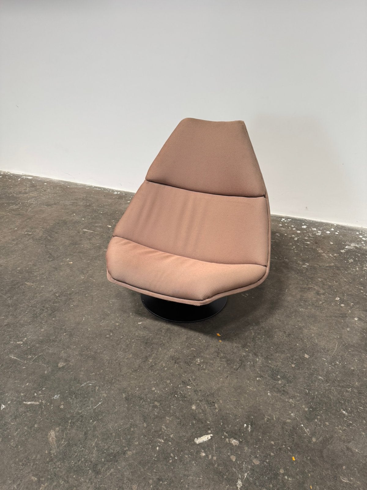 Artifort F511 oudroze Geoffrey Harcourt, Huis en Inrichting, Ophalen of Verzenden, Zo goed als nieuw, 75 tot 100 cm