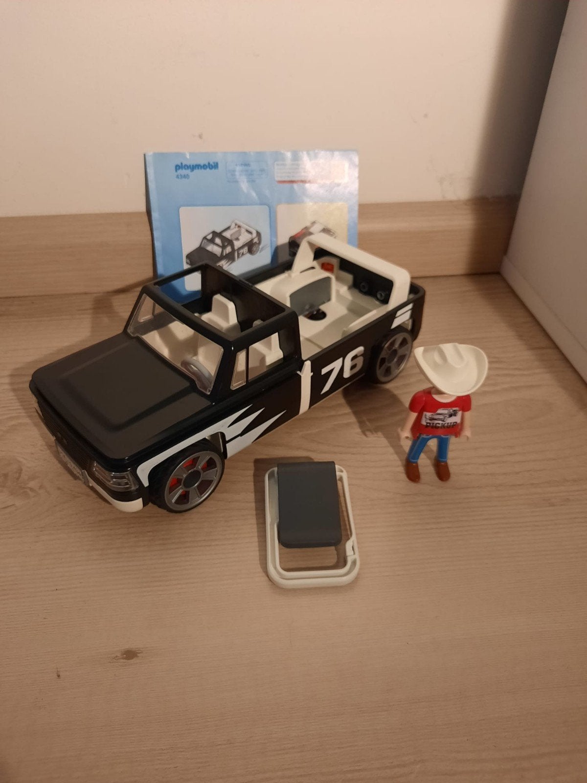 Playmobil Pick-up Truck 4340 met Figuur, Ophalen of Verzenden, Gebruikt