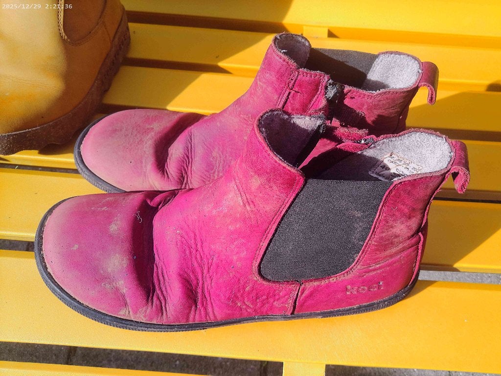 koel barefoot schoenen 40, Kleding | Dames, Ophalen of Verzenden, Zo goed als nieuw, Zwart, Sneakers of Gympen