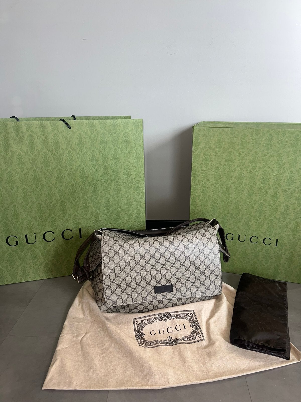 Originele Gucci luiertas – compleet met bon & toebehoren, Kinderen en Baby's, Gebruikt, Gucci, Beige, Ophalen