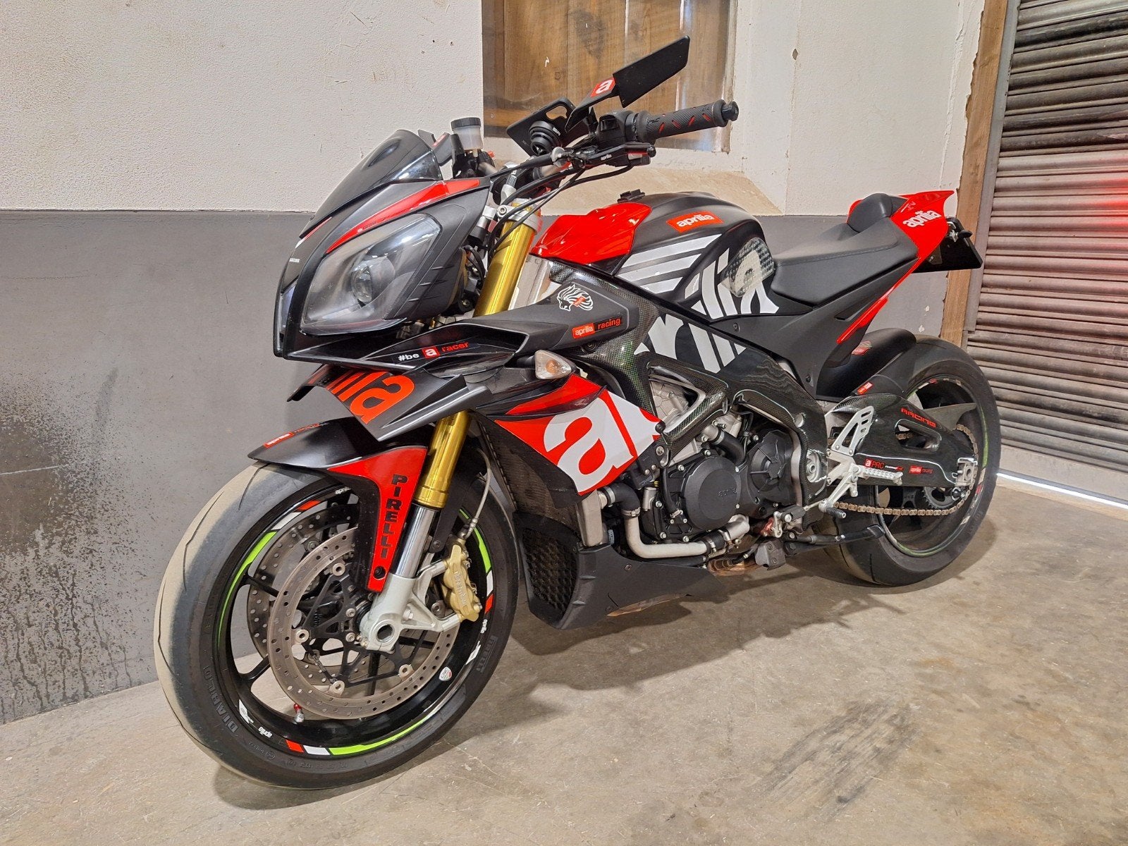 DIKSTE! Aprilia Tuono V4 APRC Hyper naked carbon RSV4 mt09, 4 cilinders, Naked bike, LED Verlichting, Particulier
