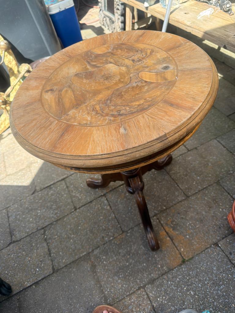 Antieke bijzettafel met ingelegd blad, Ophalen