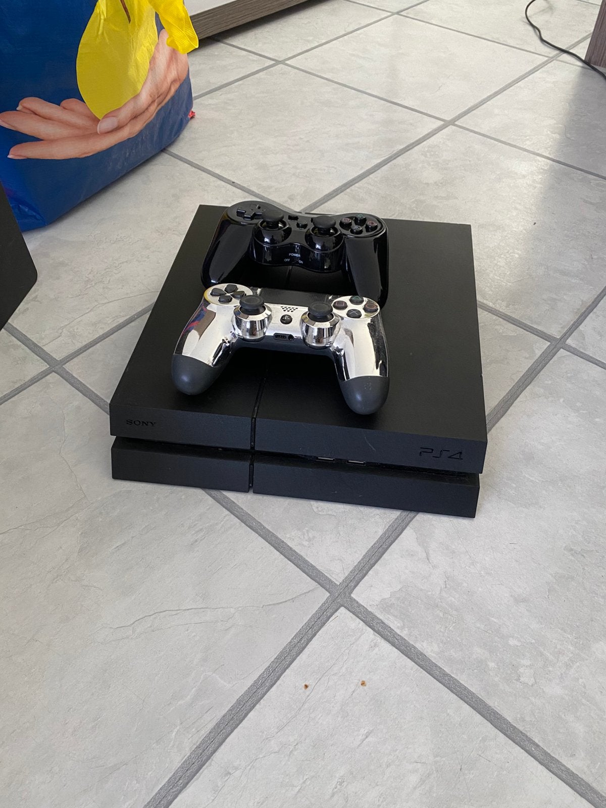 PlayStation 4, Spelcomputers en Games, Ophalen of Verzenden, Zo goed als nieuw, Met 1 controller, Original