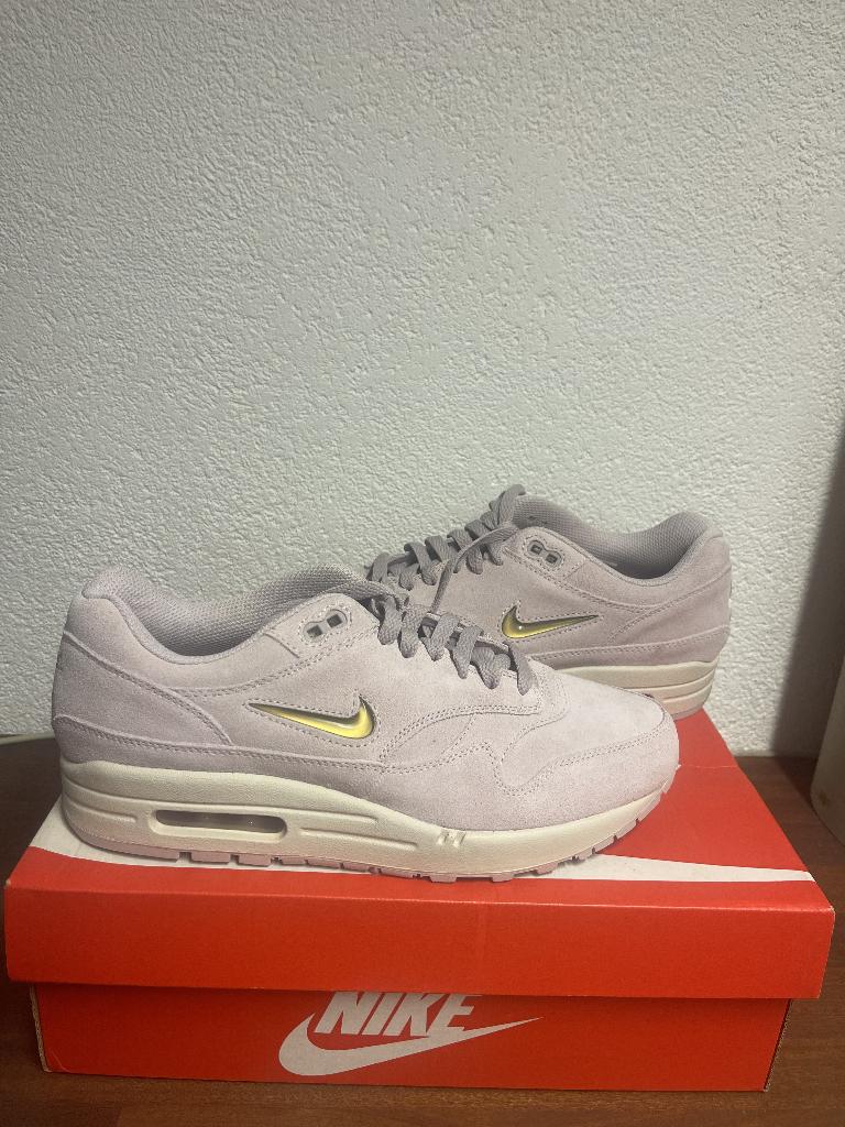 Nike Air Max 1 Jewel Particle Rose  Maat 42, Overige kleuren, Nike, Nieuw, Ophalen of Verzenden