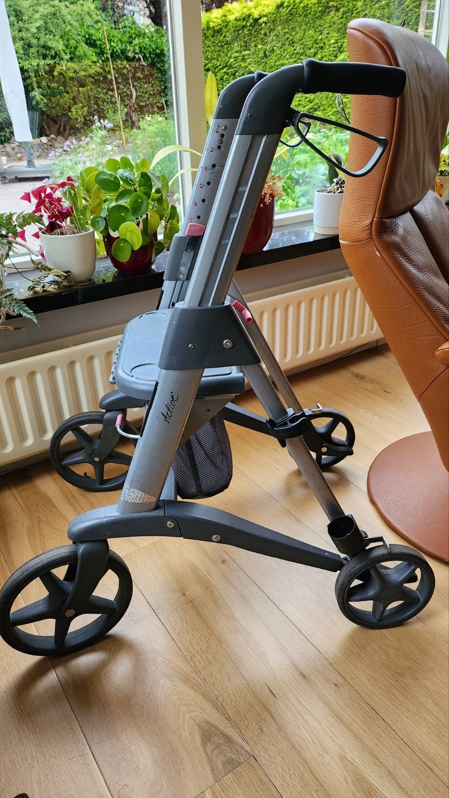 ANWB Access Active rollator maat M/L opvouwbaar ANWB, Ophalen, Opvouwbaar