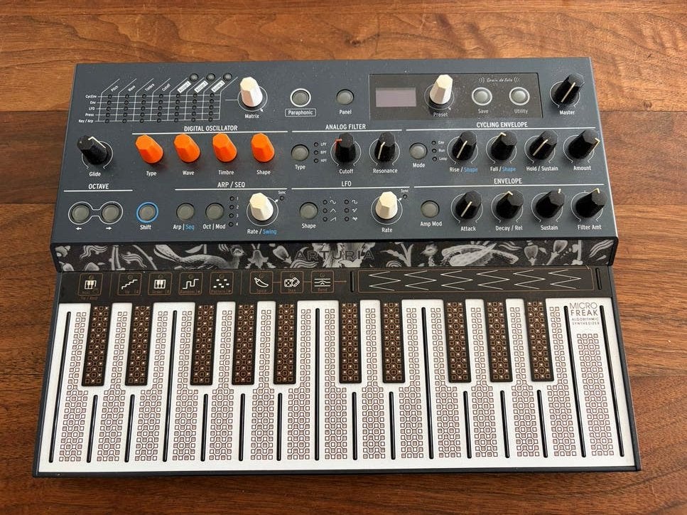 Arturia MicroFreak Synthesizer - Geen voeding - ZGAN, Muziek en Instrumenten, Synthesizers, Overige merken, Verzenden, Overige aantallen