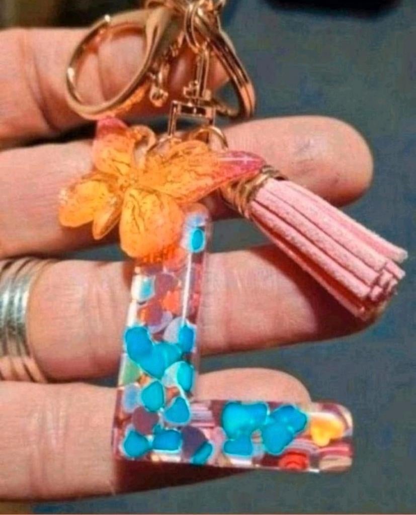 Nieuw. Alfabet sleutelhanger letter L met vlinder. Ook E., Ophalen of Verzenden, Nieuw