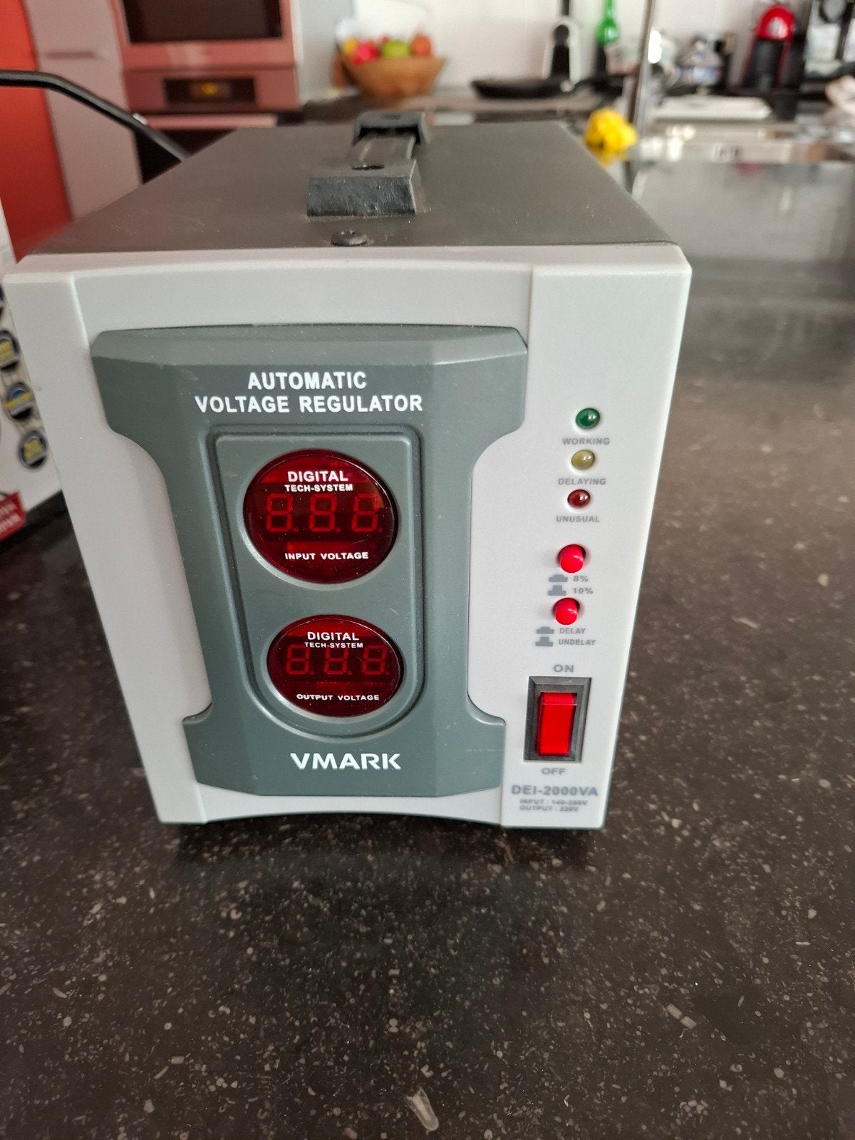 Automatische voltage regulator, Ophalen of Verzenden