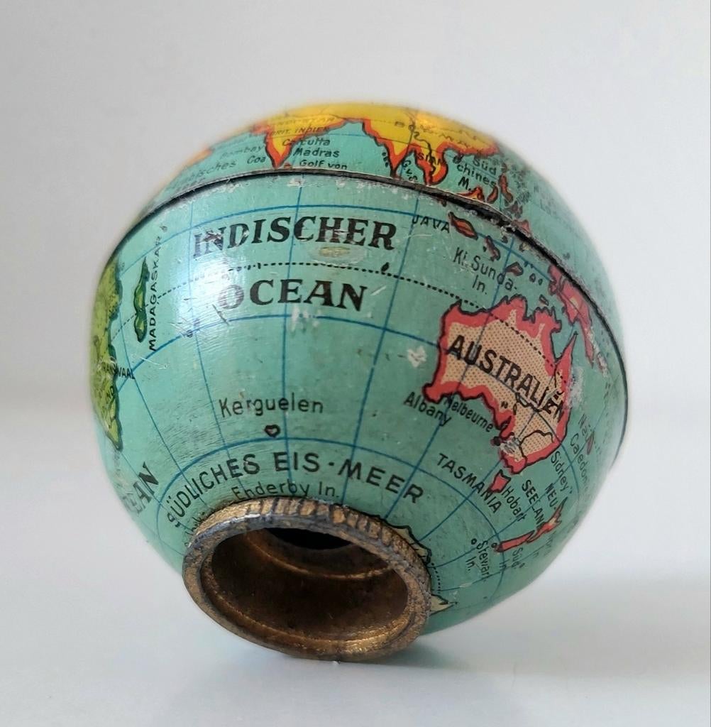 Oude Figuratieve Blikken Puntenslijper Globe Germany, Verzenden