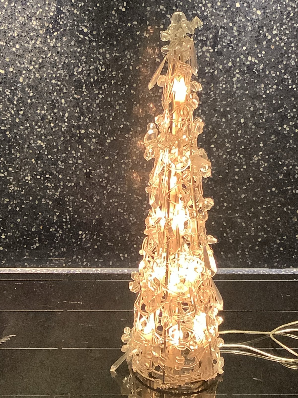 Decoratieve Verlichte Kerstboom met (kunststof)Kristallen, Wit, Kunststof, Ophalen of Verzenden, Zo goed als nieuw