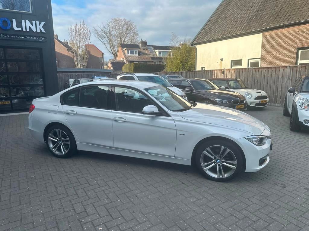 BMW 3-serie 316i | SPORTLINE | NAVI | XENON | CLIMA |, 1360 kg, Gebruikt, 4 cilinders, Wit