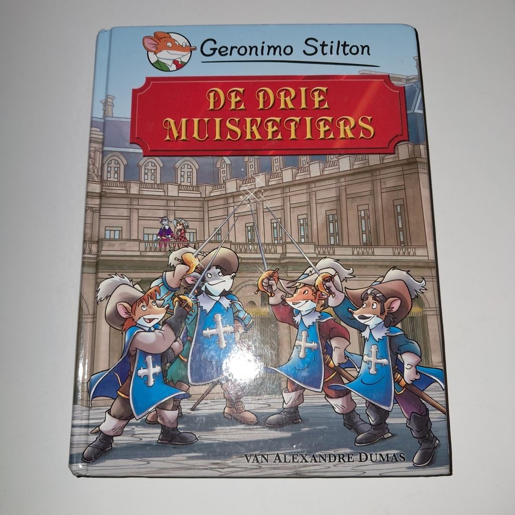 Geronimo Stilton - De drie muisketiers, Fictie algemeen, Geronimo Stilton, Ophalen of Verzenden, Zo goed als nieuw