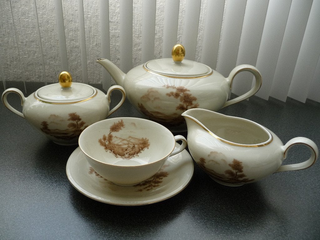 Porseleinen servies vintage., Huis en Inrichting, Keuken | Servies, Ophalen, Gebruikt, Porselein, Overige stijlen