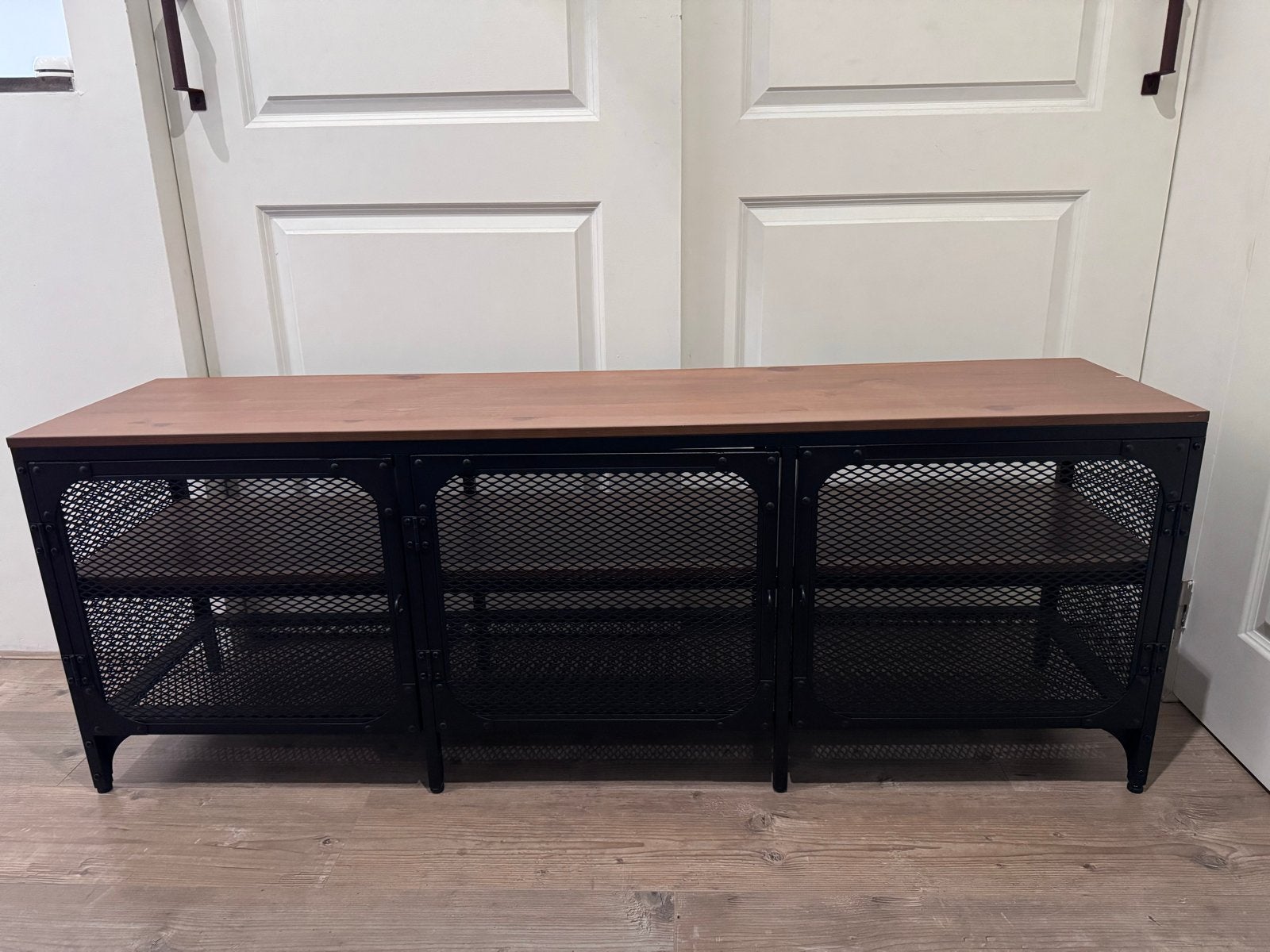 IKEA TV meubel FJÄLLBO, Ophalen, Gebruikt, 100 tot 150 cm, Minder dan 100 cm