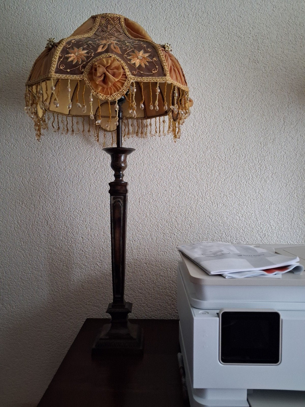 Elegante staande lamp met sierlijke kap, Antiek en Kunst, Ophalen