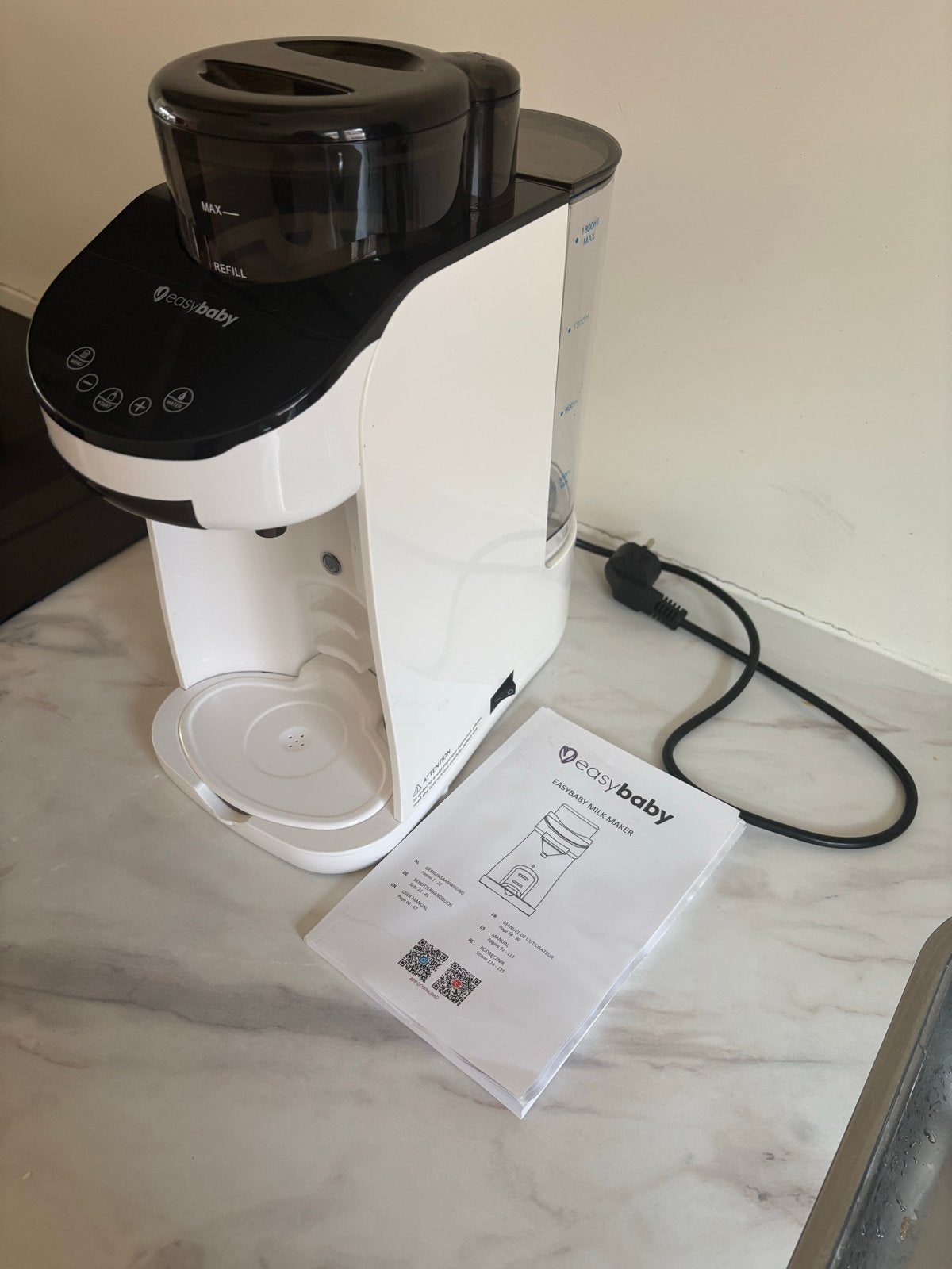 Easybaby milk maker, Automatisch, Ophalen of Verzenden, Zo goed als nieuw, Flessenmaker