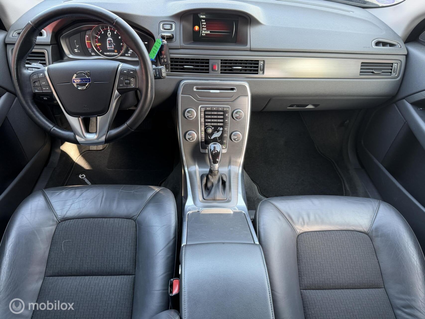 Volvo V70 2.0 T4 Dynamic Edition ADAPTIVE CRUISE / NAVI, Auto's, Volvo, Gebruikt, Euro 6, 1969 cc, Zwart