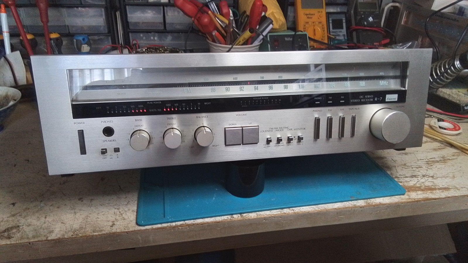 Sansui R-7 STEREO RECEIVER, ZILVERKLEURIG VOORFRONT., Gebruikt, Ophalen, Overige merken, Minder dan 60 watt