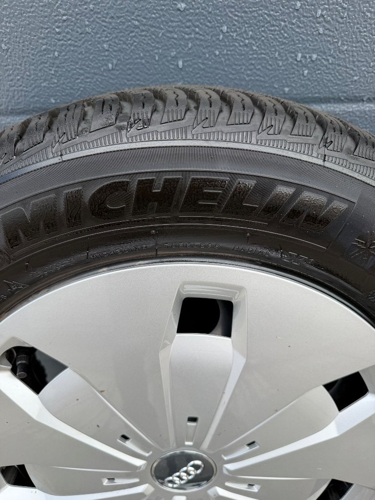 16” Audi Q2 velgen +Michelin winterbanden, Ophalen, Gebruikt, 16 inch, Banden en Velgen