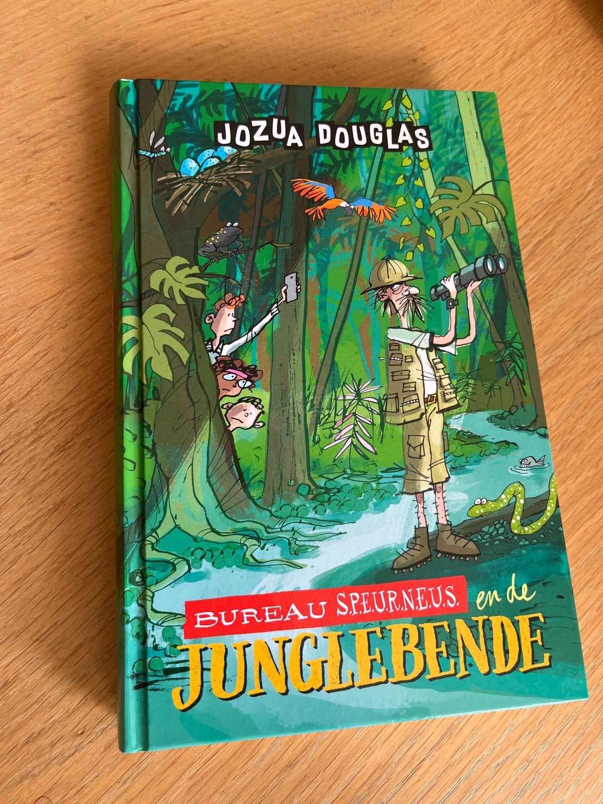 Jozua Douglas - Bureau Speurneus en de Junglebende, Ophalen of Verzenden, Zo goed als nieuw, Fictie