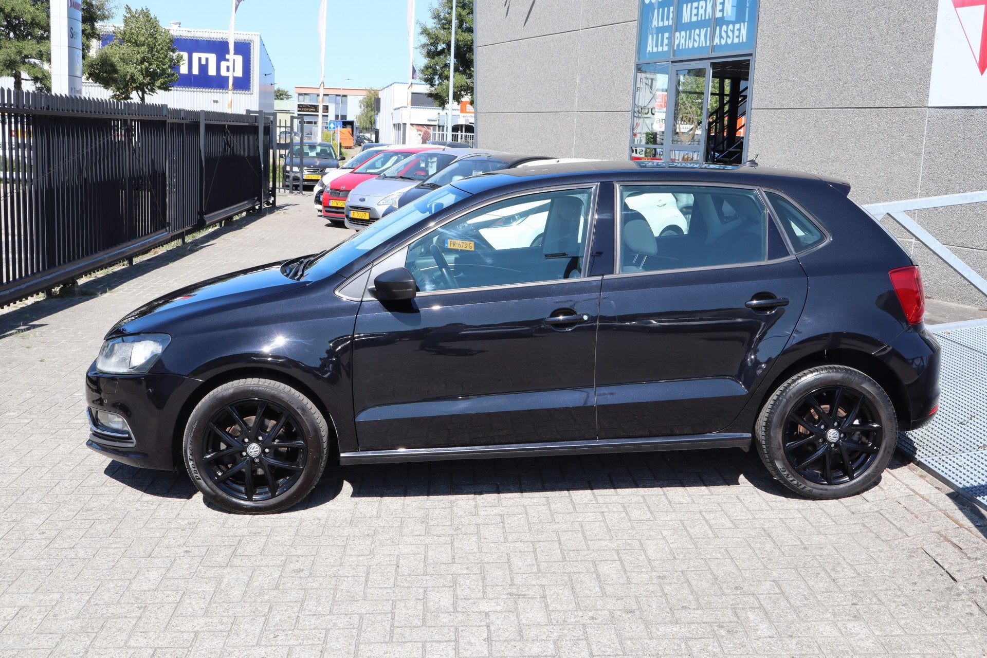 Volkswagen Polo 1.2 TSI Highline Stoelverwarming/Cruise cont, Auto's, 12 maanden, Stof, 4 cilinders, Automatische klimaatregeling