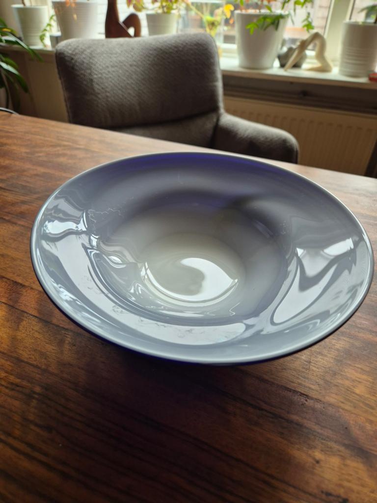Vintage Scandinavische kunstglazen schaal – kobaltblauw & wi, Ophalen of Verzenden