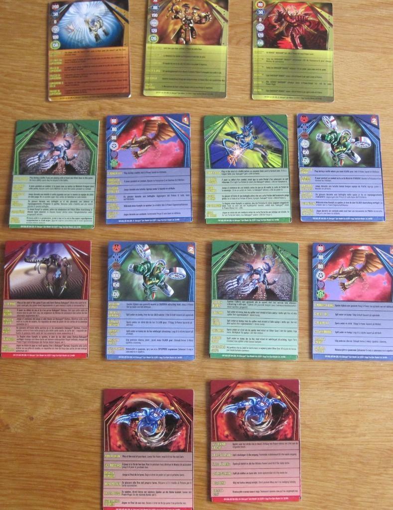 een set van 17 Bakugan Battle brawlers kaarten - 2011, Ophalen of Verzenden, Zo goed als nieuw, Meerdere kaarten