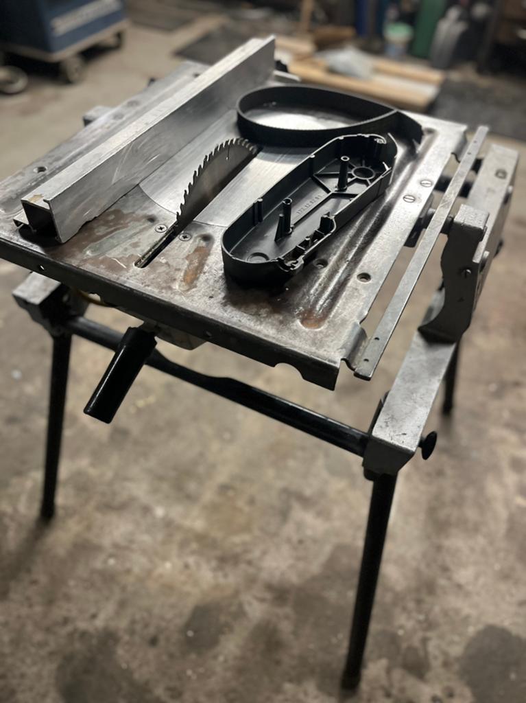Elu zaagtafel. TGS 172. snaar en poulie defect, Doe-het-zelf en Verbouw, Gereedschap | Zaagmachines, Ophalen, Gebruikt, Cirkelzaag