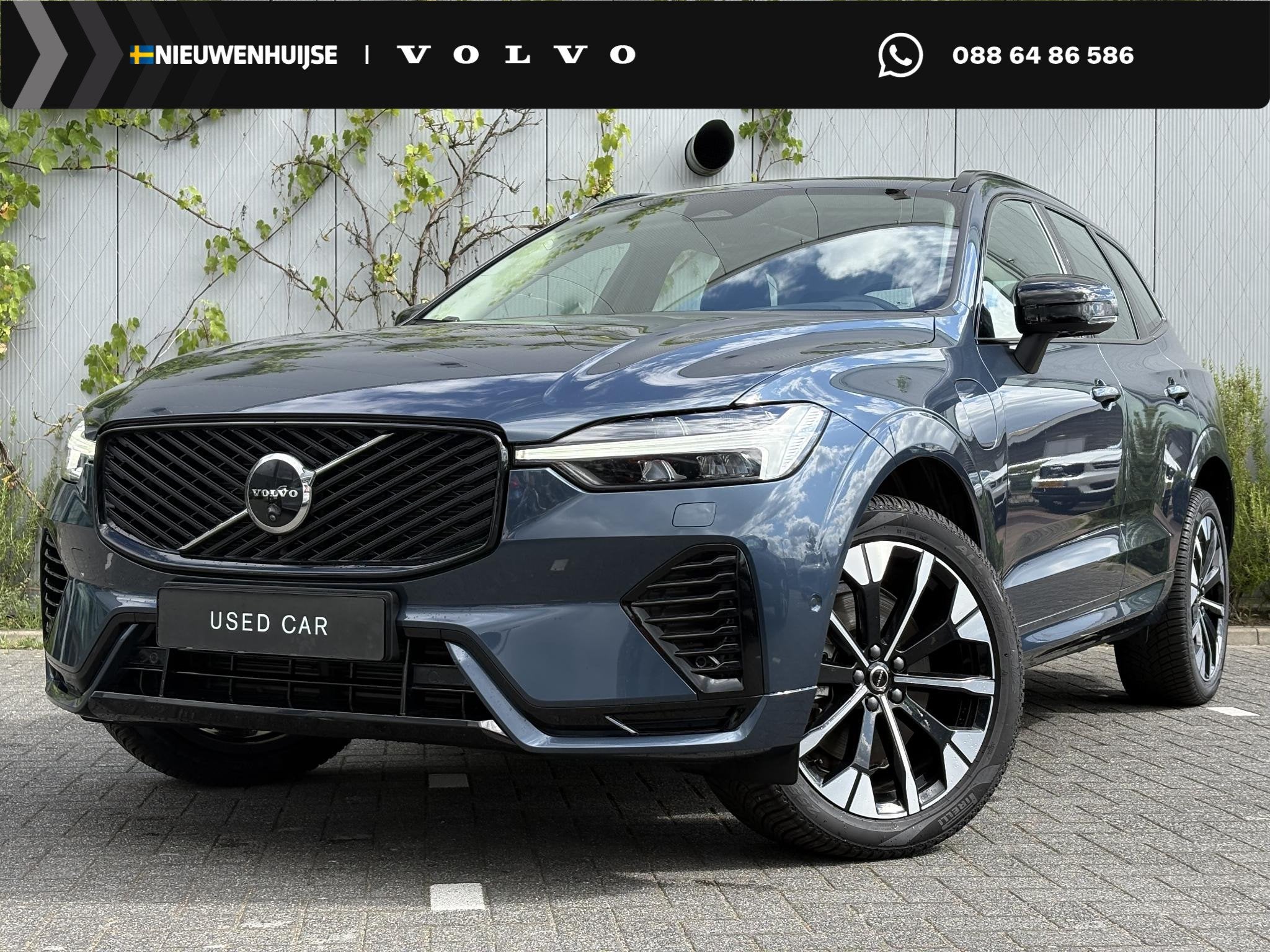 Volvo XC60 2.0 T6 Plug-in Hybrid AWD Ultra Dark | Facelift |, Auto's, Gebruikt, Euro 6, 4 cilinders, Blauw
