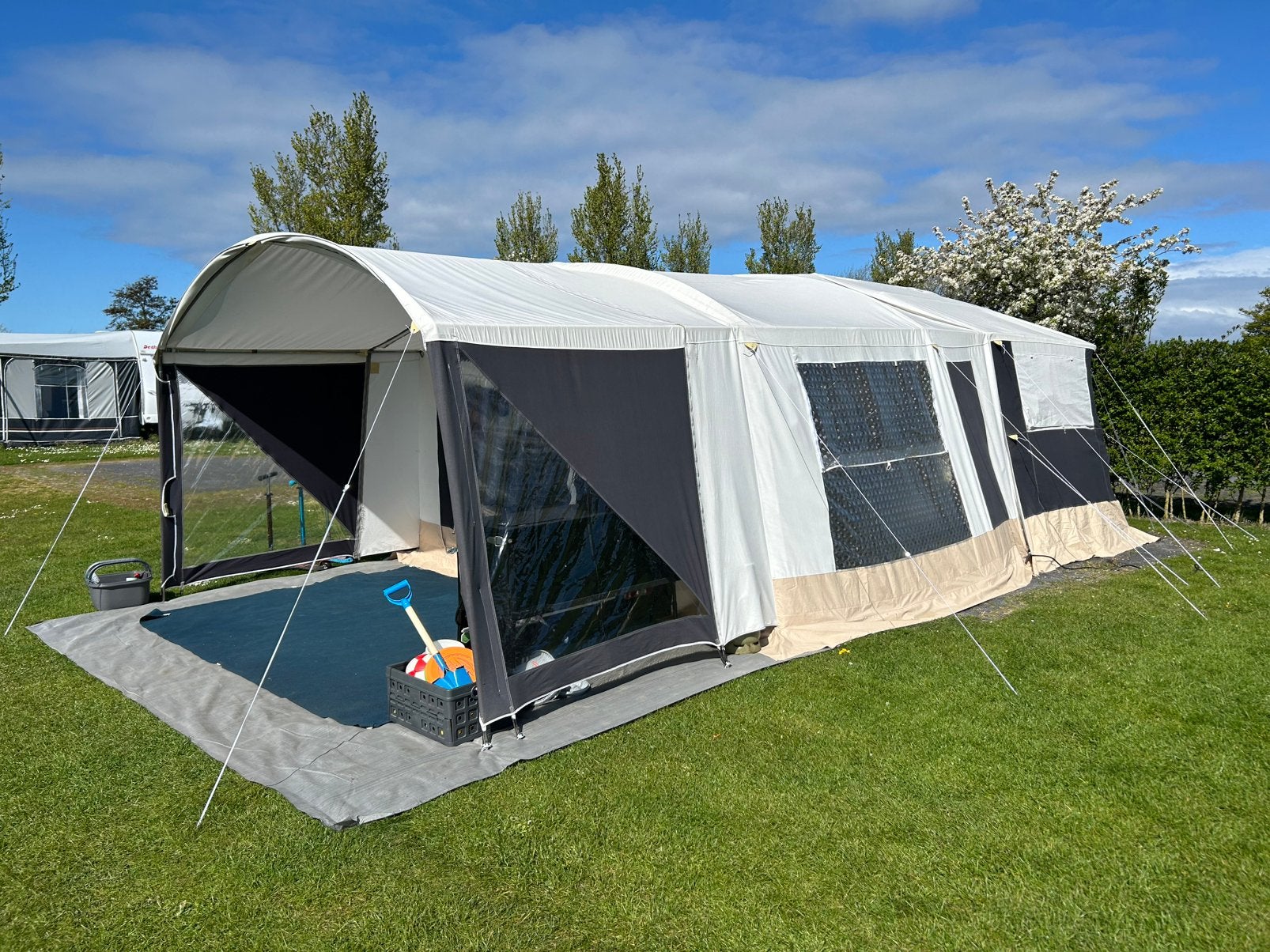 Vouwwagen - trigano galleon uit 2012., Ophalen, Trigano, Beige, Aanwezig