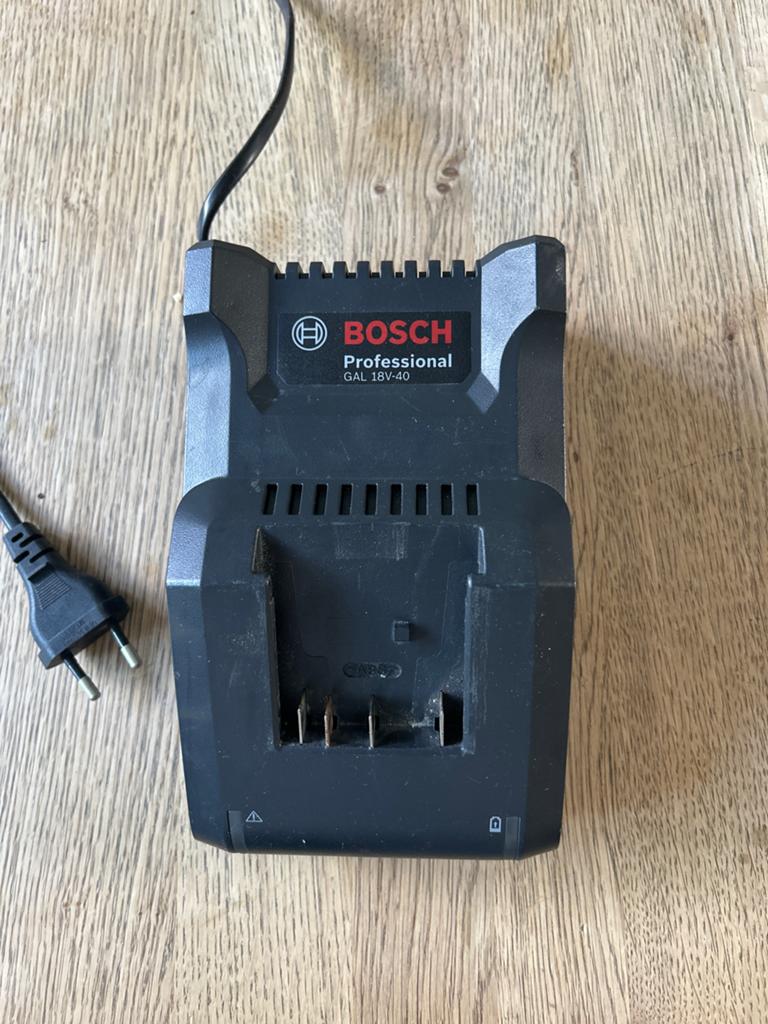 Bosch Professional GAL 18V-40 acculader, Ophalen, Zo goed als nieuw