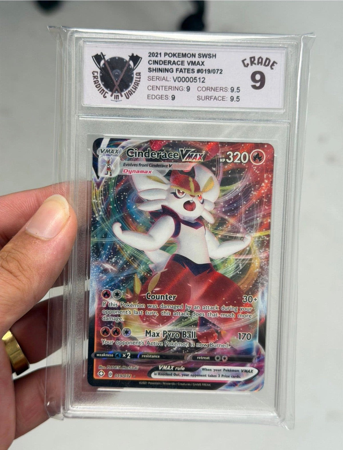 Pokémon Cinderace VMAX 019/072 Shining Fates Grade 9 graded, Ophalen of Verzenden, Zo goed als nieuw