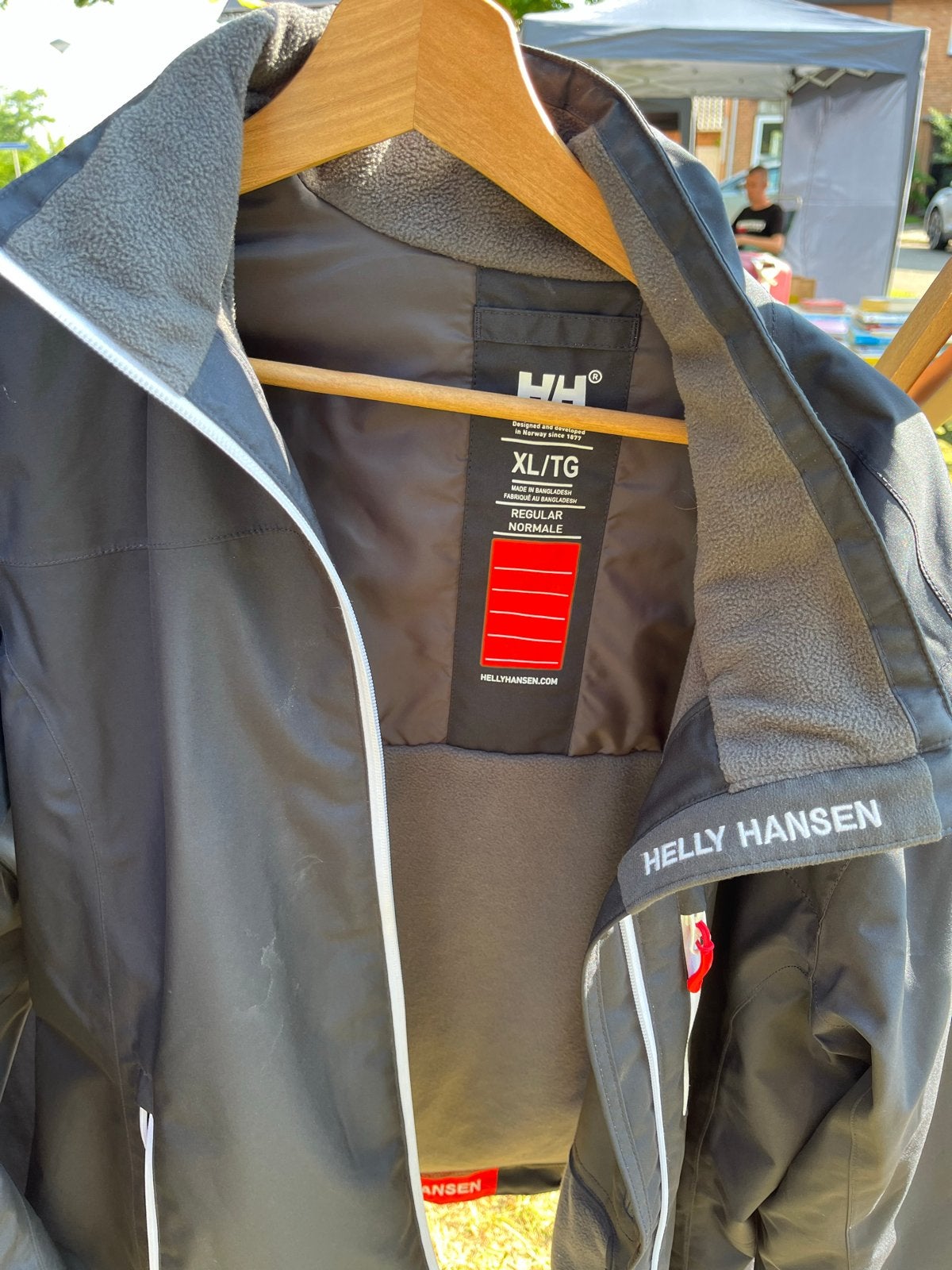 Helly Hansen Jas XL/TG - Zwart, Zo goed als nieuw, Ophalen of Verzenden, Zo goed als nieuw, Maat 42/44 (L), Zwart