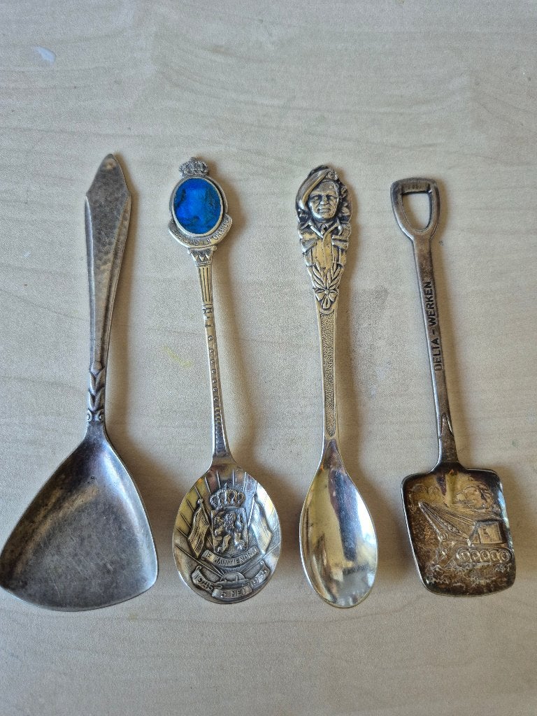 Oude verzilverde theelepeltjes, Antiek en Kunst, Antiek | Bestek, Ophalen of Verzenden