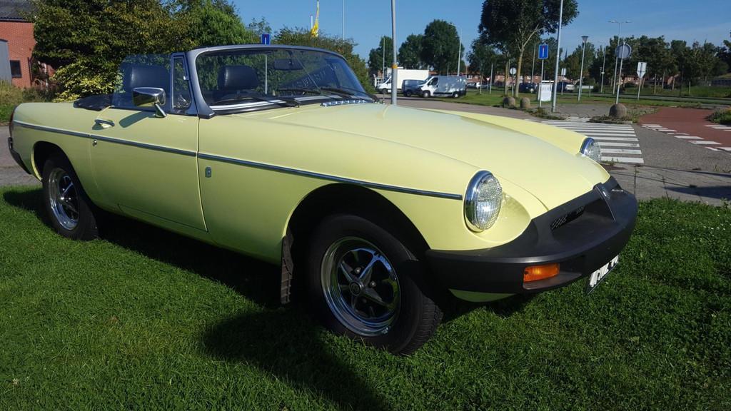 MG B type 1.8 Roadster 83252 km NL geleverde auto in excelle, B, Achterwielaandrijving, Gebruikt, Bedrijf