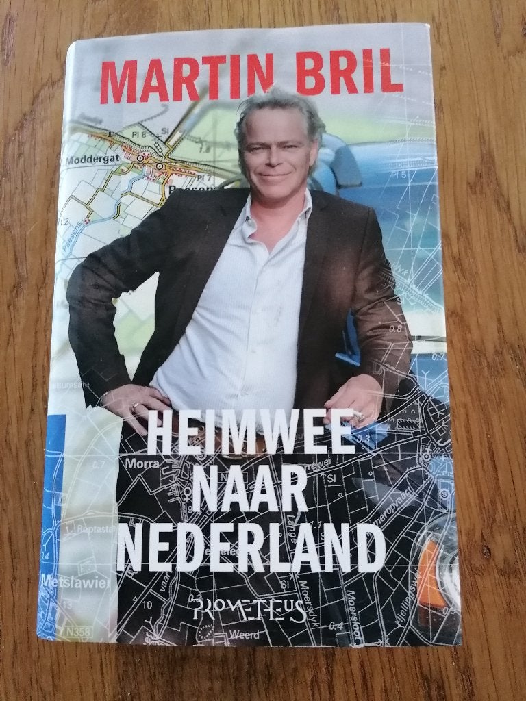 Martin Bril - Heimwee naar Nederland; gebonden uitgave., Boeken, Ophalen of Verzenden, Gelezen, Martin Bril., Benelux