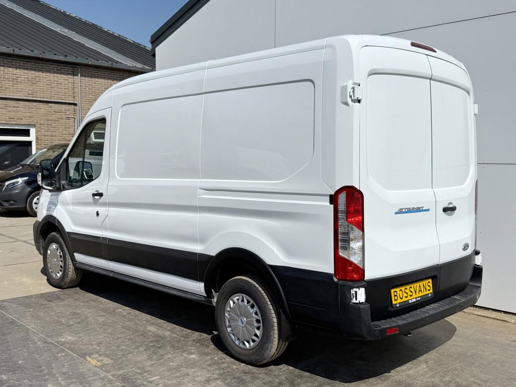 Ford E-Transit 68kWh 184PK L2H2 317km WLTP 95,7% (SOH) BEV S, Automaat, Automatische klimaatregeling, Achterwielaandrijving, Gebruikt