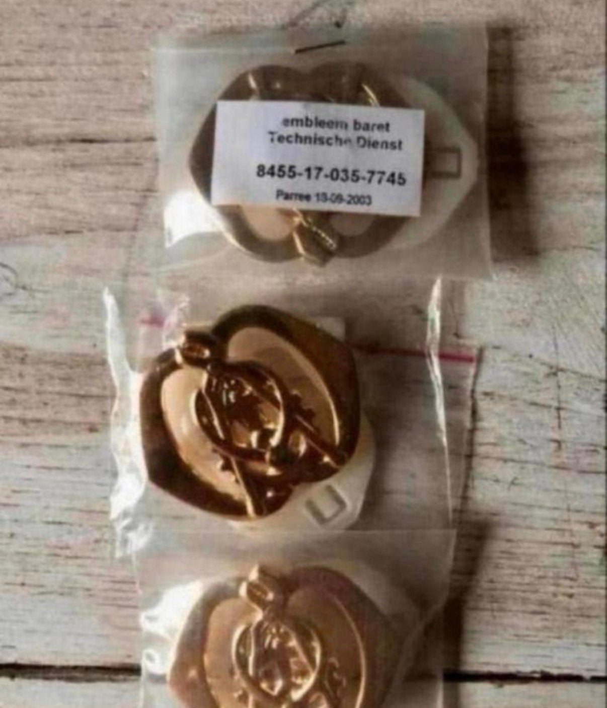 Baretemblemen Landmacht TD 3 Stuks, Verzamelen, Militaria | Algemeen, Verzenden, Landmacht, Nederland