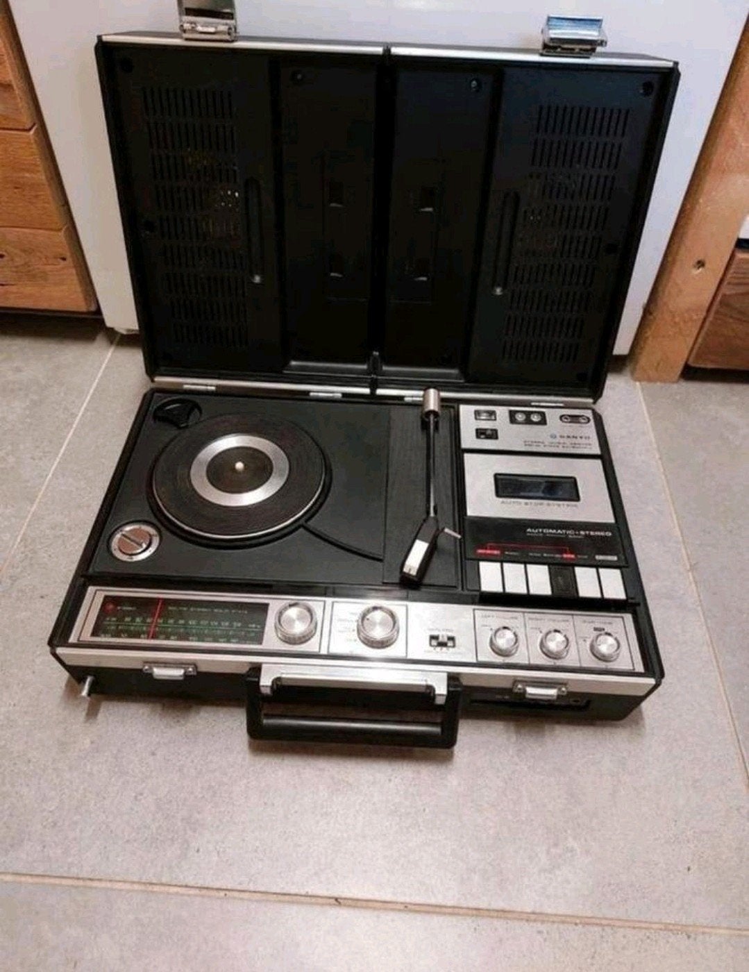 ZELDZAME Vintage Sanyo Stereo Music Center (G-2612EZ), Audio, Tv en Foto, Platenspelers, Ophalen of Verzenden, Gebruikt