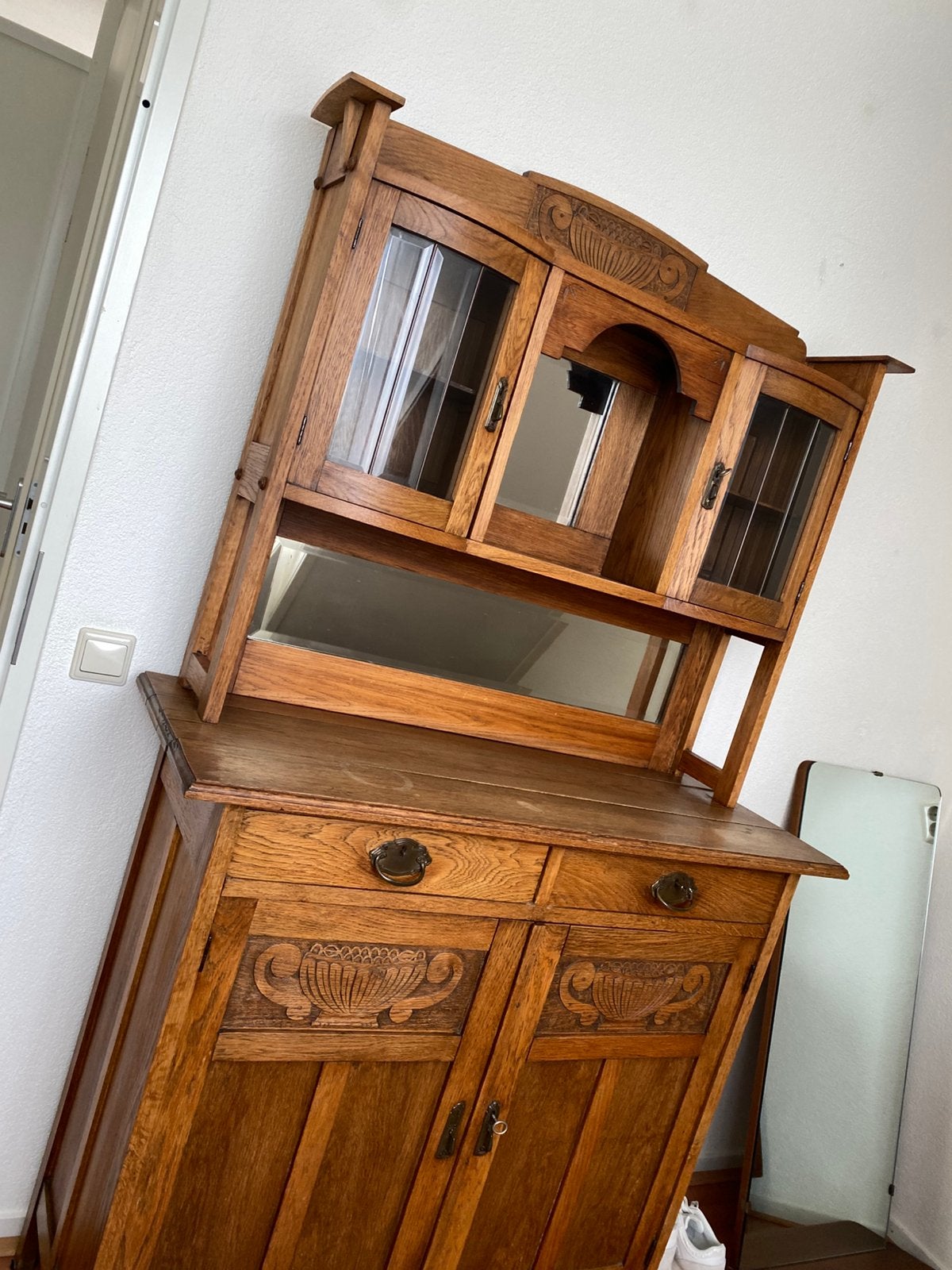 Antieke buffet kast, Antiek en Kunst, Antiek | Meubels | Kasten, Ophalen