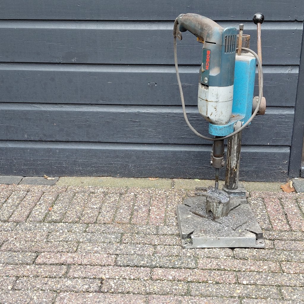 Bosch Boormachine met standaard, Ophalen, Gebruikt, 400 tot 600 watt, Boormachine