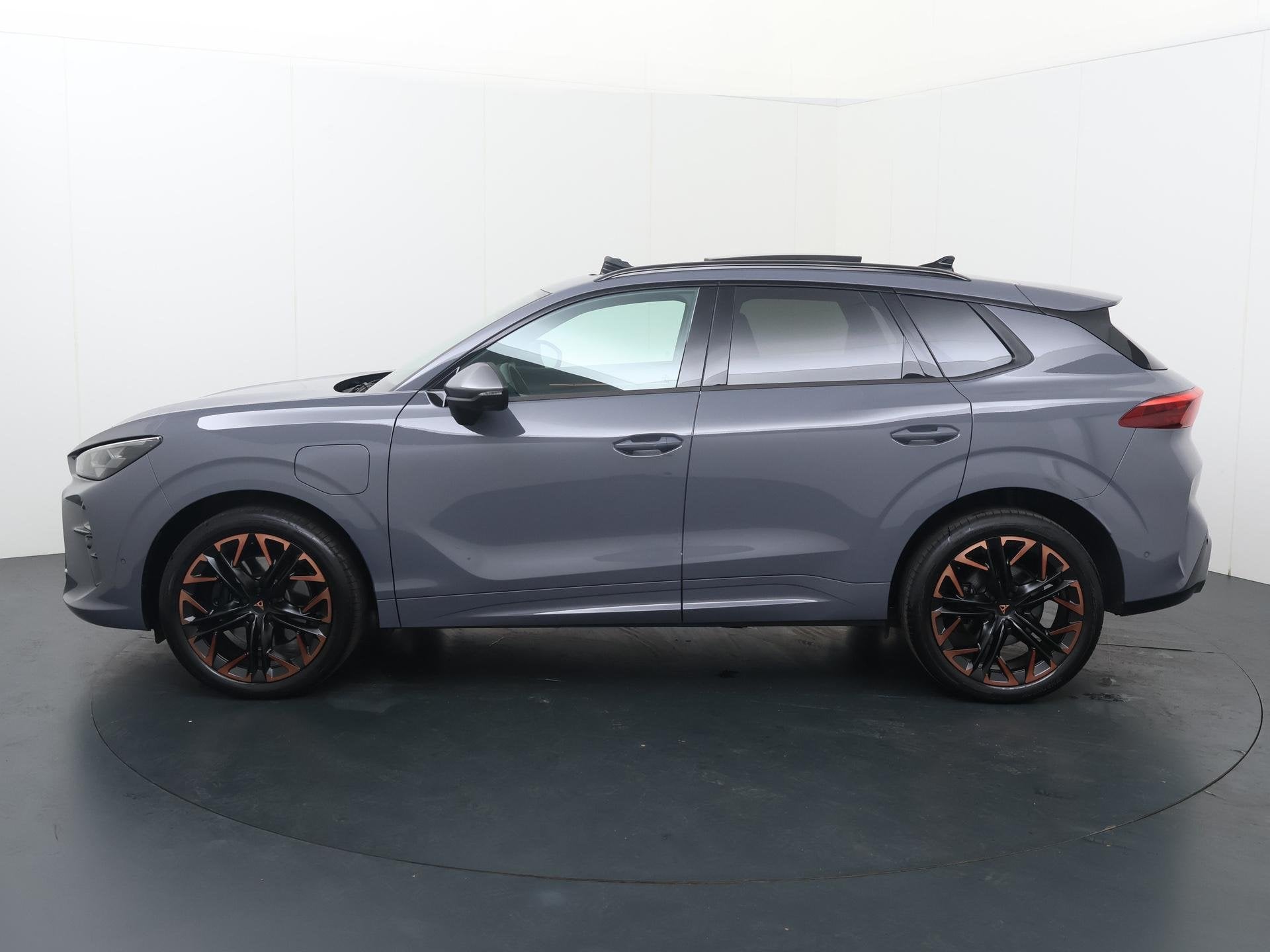 CUPRA Terramar 1.5 TSI e-Hybrid VZ America s CUP | 272 PK |, 12 maanden, 4 cilinders, 150 min, 26 kWh