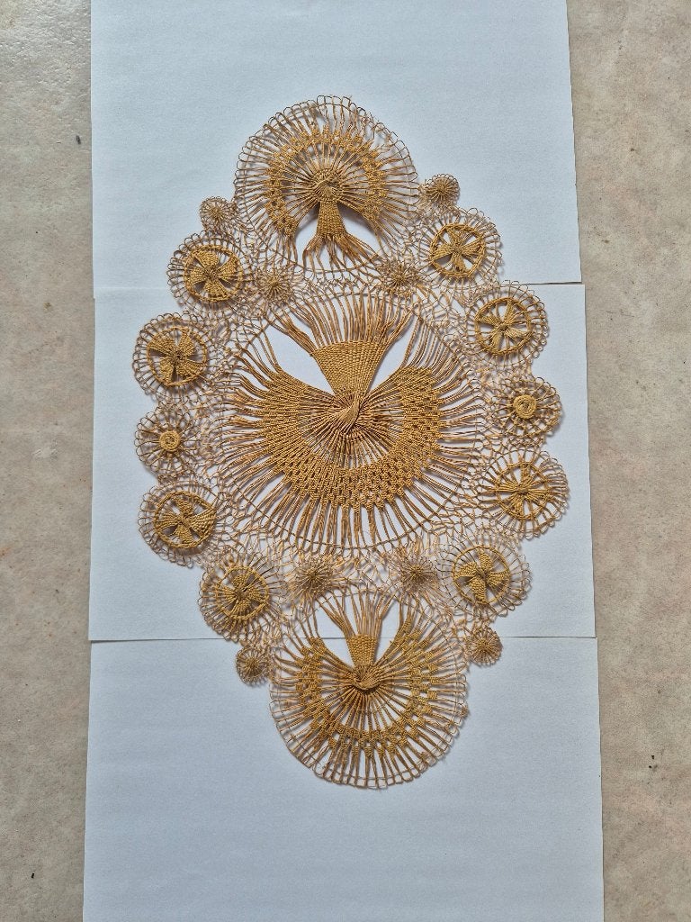 Kleedje van Tenerife-kant of Ñandutí-kant, 40 cm, Ophalen of Verzenden, Zo goed als nieuw, Katoen