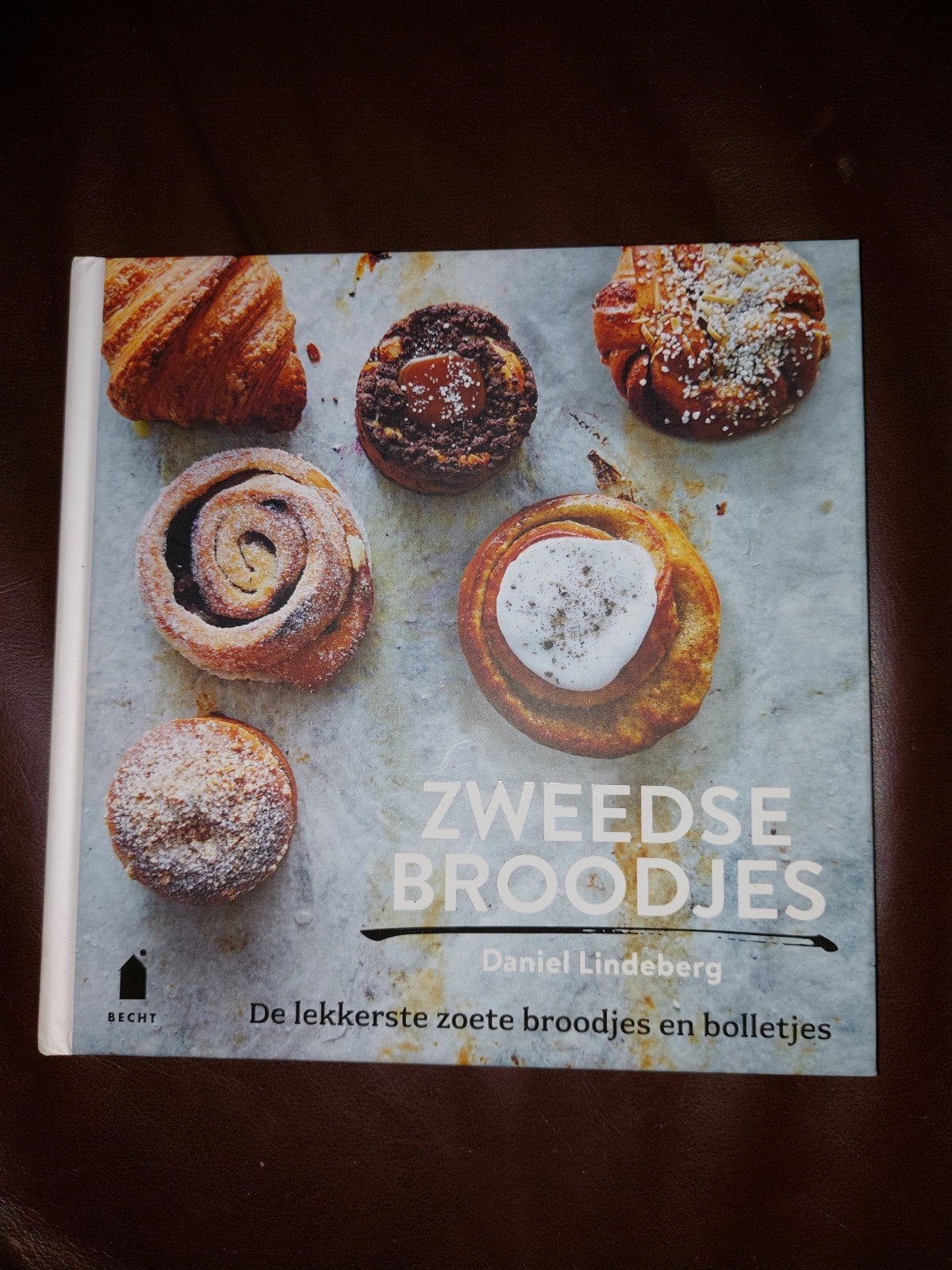 Zweedse Broodjes: De lekkerste zoete broodjes en bolletjes, Boeken, Kookboeken, Ophalen of Verzenden, Zo goed als nieuw, Europa