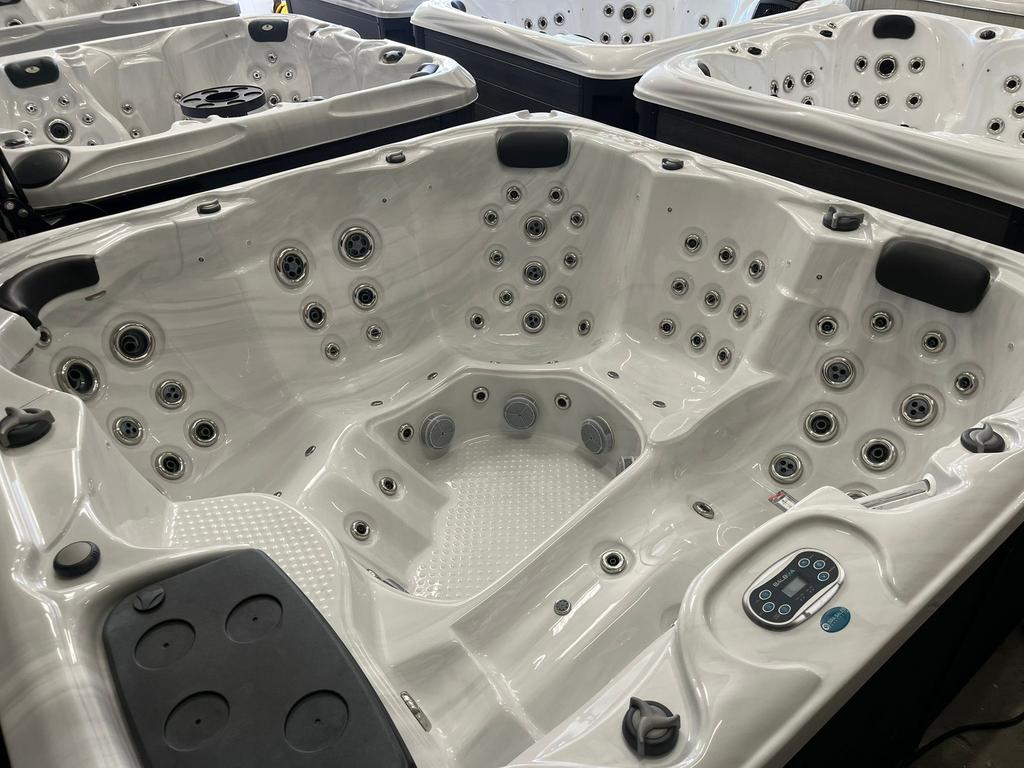 Luxe comfortabele 5 pers Ocean Spa incl Plaatsing & Garantie, Ophalen, Zo goed als nieuw, Filter